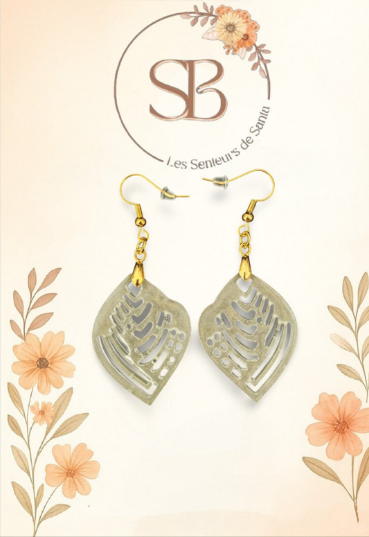 Boucles d’oreilles pendantes géométriques nacrées
