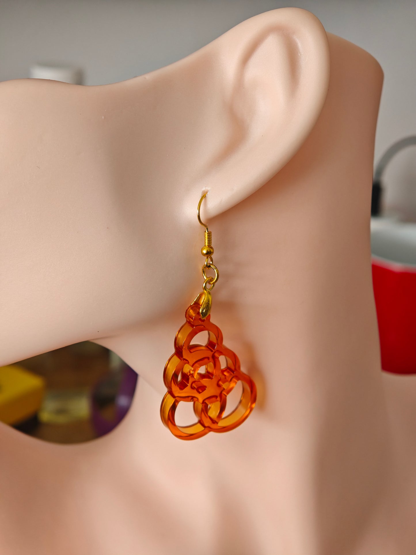 Boucles d’oreilles pendantes géométriques