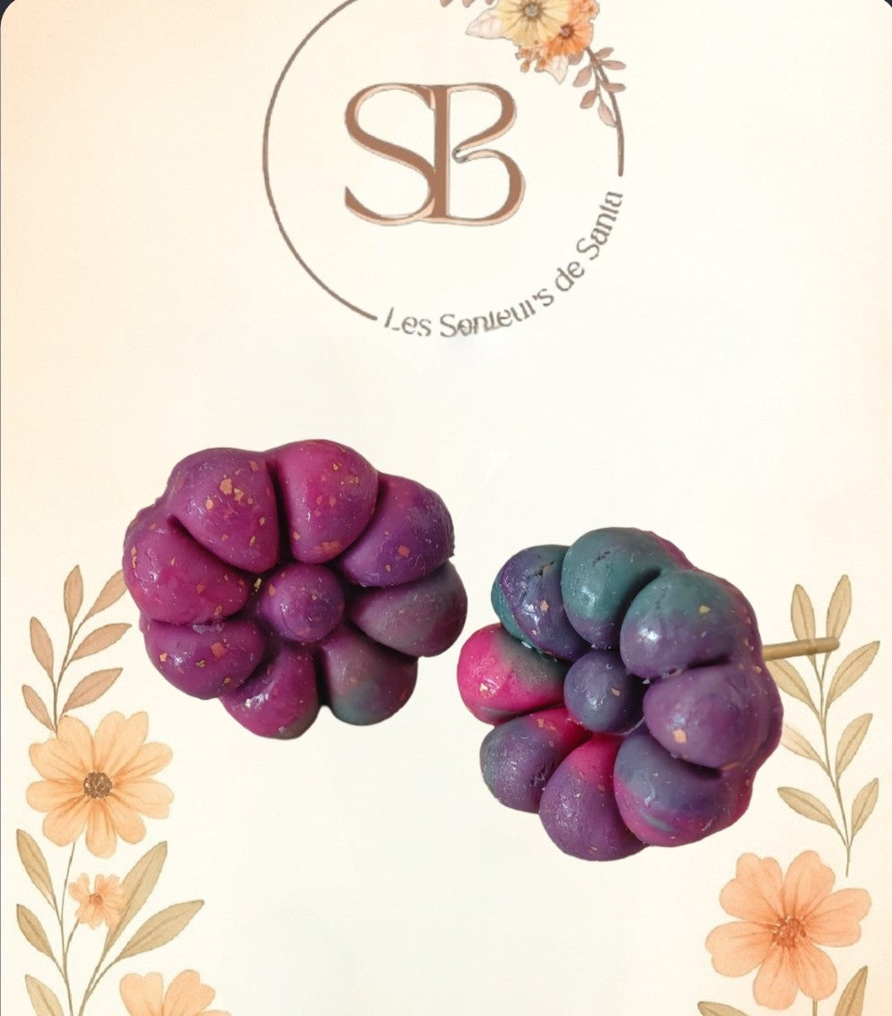 Boucles d’oreilles clous fleur en argile polymère