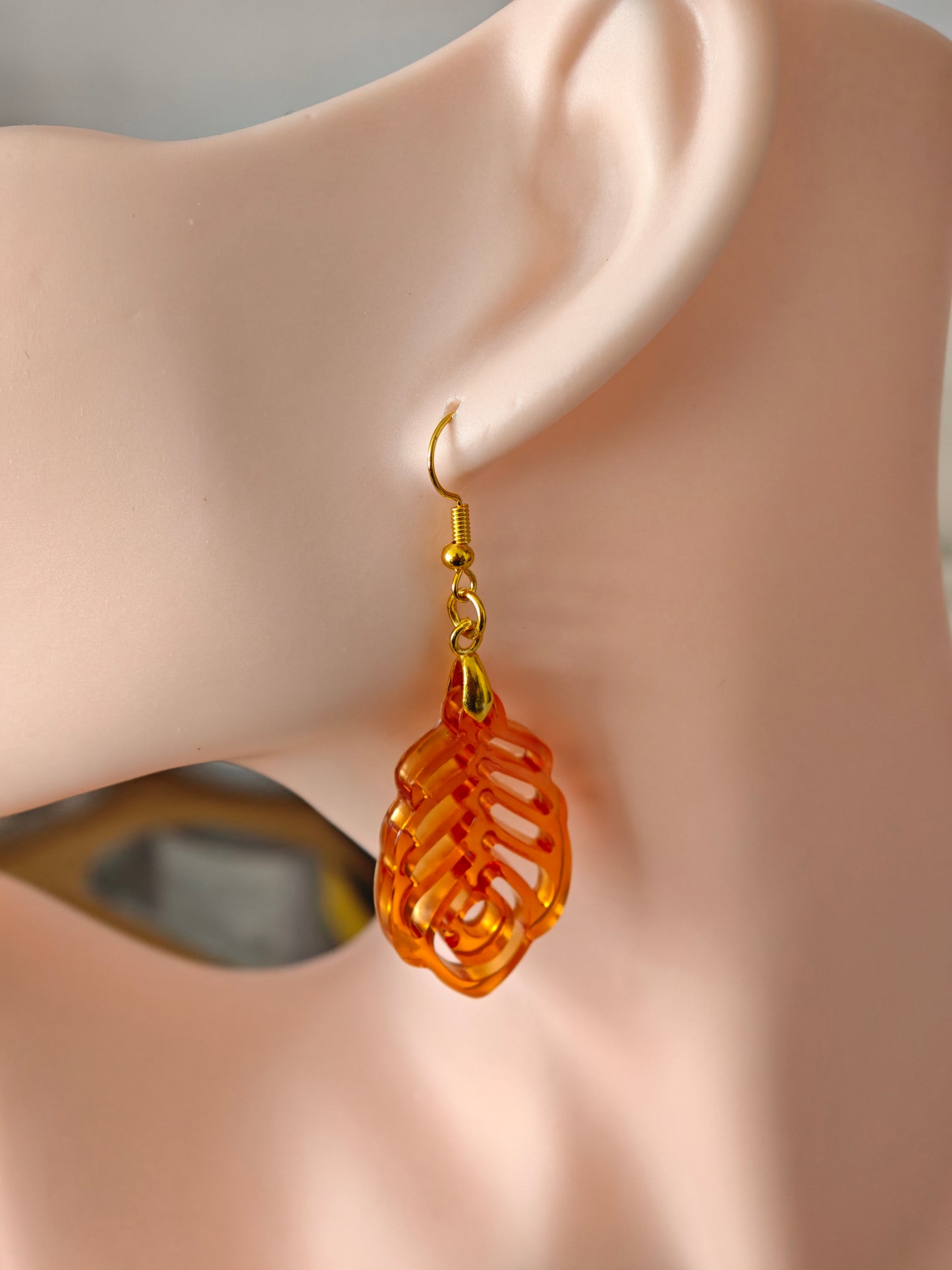 Boucles d’oreilles pendantes feuille